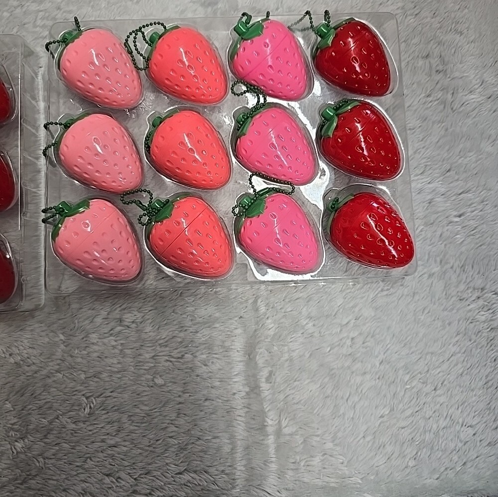 Strawberry Keychain Set - Pink & Red - Picture 2 of 3